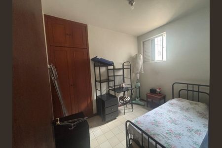 Casa à venda com 600m², 5 quartos e 10 vagasQuarto de serviço