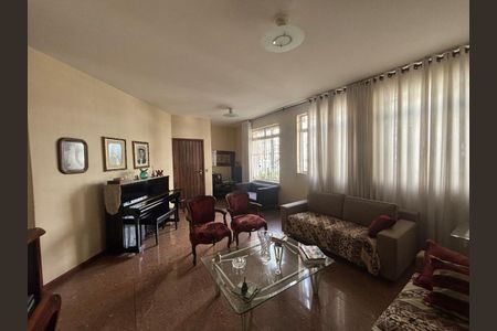 Sala de estar de casa à venda com 5 quartos, 600m² em São Lucas, Belo Horizonte