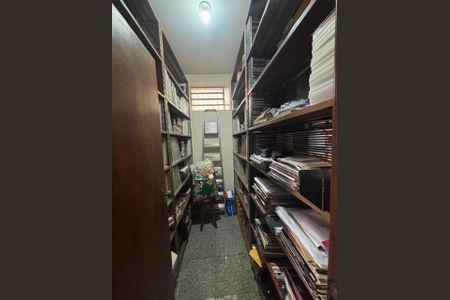 Casa à venda com 600m², 5 quartos e 10 vagasBiblioteca II