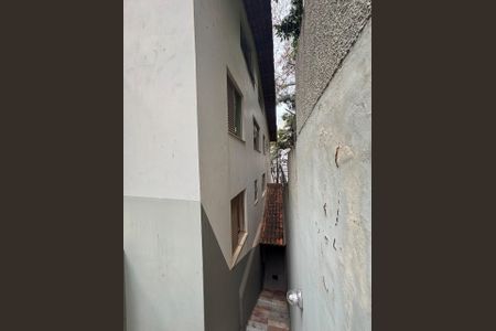 Casa à venda com 600m², 5 quartos e 10 vagasFachada lateral