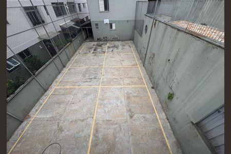 Casa à venda com 600m², 5 quartos e 10 vagasQuadra poliesportiva