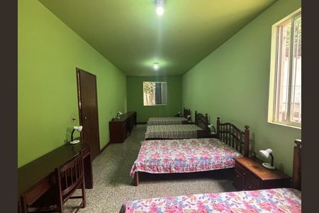 Casa à venda com 600m², 5 quartos e 10 vagasSegundo Quarto