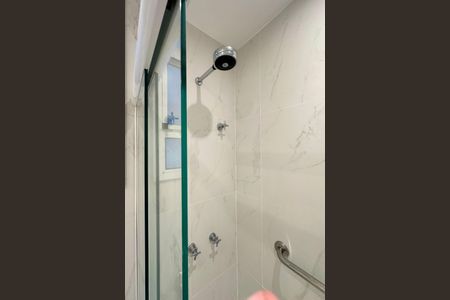 Banheiro de apartamento à venda com 1 quarto, 25m² em Lagoa, Rio de Janeiro