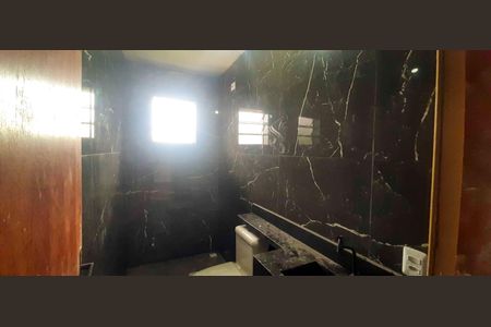 Casa para alugar com 90m², 2 quartos e sem vaga Casa para alugar com 90m², 2 quartos e sem vagaBanheiro Social