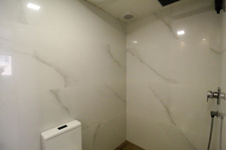 Apartamento à venda com 82m², 3 quartos e 1 vagaBanheiro da suíte 