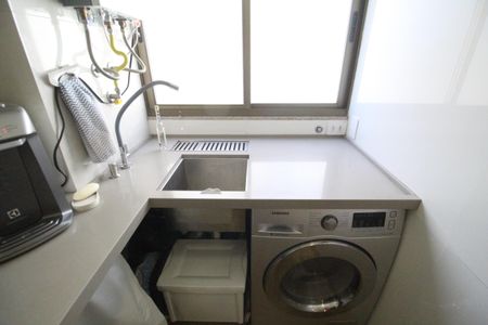 Apartamento à venda com 82m², 3 quartos e 1 vagaÁrea de serviço