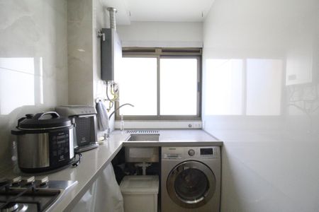 Apartamento à venda com 82m², 3 quartos e 1 vagaÁrea de serviço