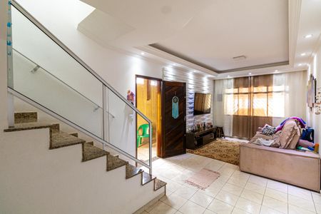 Sala de casa à venda com 3 quartos, 300m² em Penha de França, São Paulo