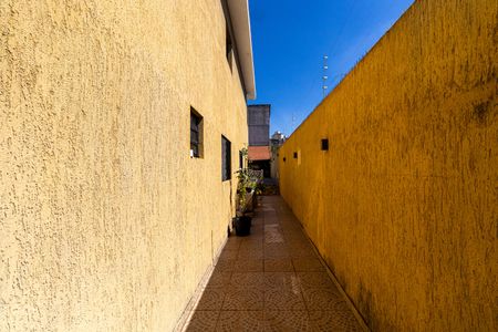 Casa à venda com 300m², 3 quartos e 4 vagasCorredor Externo