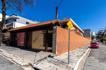 Casa à venda com 300m², 3 quartos e 4 vagasFachada