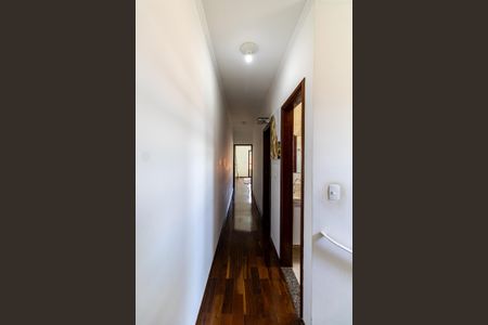 Casa à venda com 300m², 3 quartos e 4 vagasCorredor