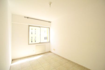Apartamento à venda com 74m², 2 quartos e 1 vagaQuarto 2