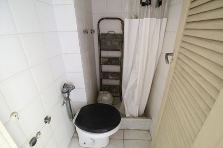 Apartamento à venda com 74m², 2 quartos e 1 vagaBanheiro de Serviço