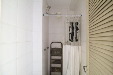 Apartamento à venda com 74m², 2 quartos e 1 vagaBanheiro de Serviço