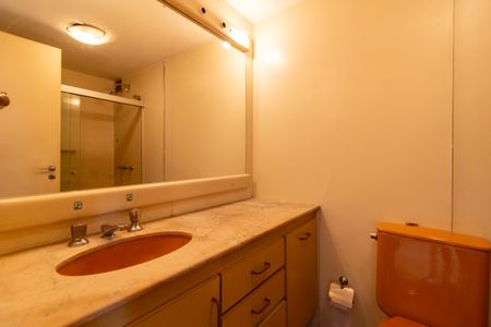 Apartamento para alugar com 130m², 3 quartos e 2 vagasBanheiro da Suíte