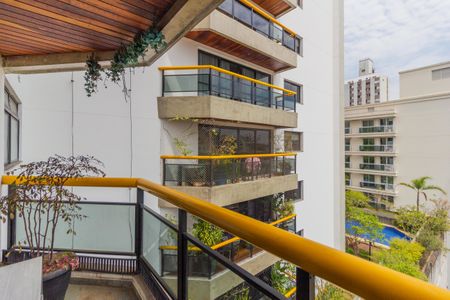 Apartamento para alugar com 130m², 3 quartos e 2 vagasVaranda da Suíte