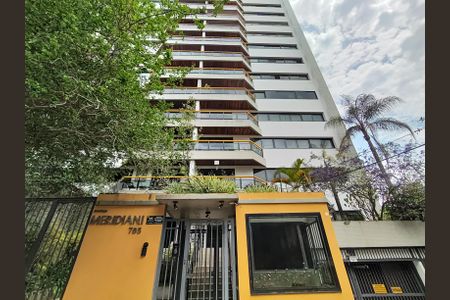 Apartamento para alugar com 130m², 3 quartos e 2 vagasFachada