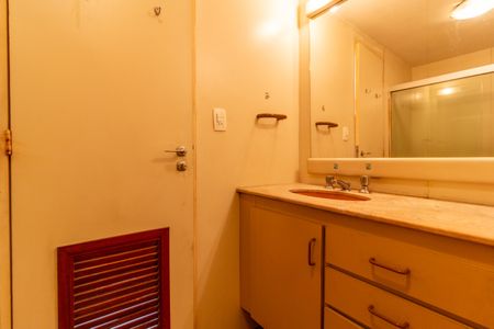 Apartamento para alugar com 130m², 3 quartos e 2 vagasBanheiro da Suíte