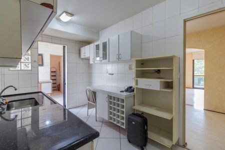 Apartamento para alugar com 130m², 3 quartos e 2 vagasCozinha