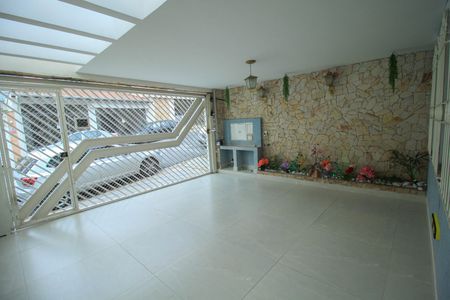 Casa para alugar com 144m², 4 quartos e 2 vagas