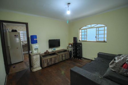 Casa para alugar com 144m², 4 quartos e 2 vagas