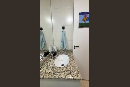 Apartamento à venda com 69m², 3 quartos e 2 vagasBanheiro
