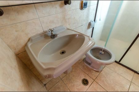 Banheiro de kitnet/studio para alugar com 1 quarto, 30m² em Jardim Cidade Pirituba, São Paulo