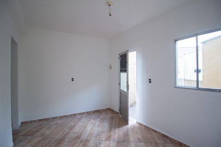 Sala de kitnet/studio para alugar com 1 quarto, 38m² em Jardim Santa Catarina, Sorocaba