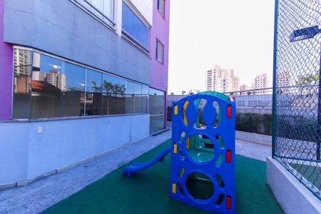 Apartamento à venda com 50m², 2 quartos e 1 vaga Apartamento à venda com 50m², 2 quartos e 1 vagaÁrea comum - Playground