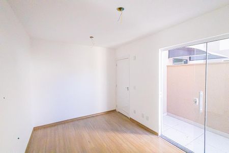 Apartamento à venda com 60m², 2 quartos e 1 vaga Apartamento à venda com 60m², 2 quartos e 1 vagaSala