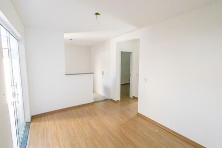 Apartamento à venda com 60m², 2 quartos e 1 vaga Apartamento à venda com 60m², 2 quartos e 1 vagaSala