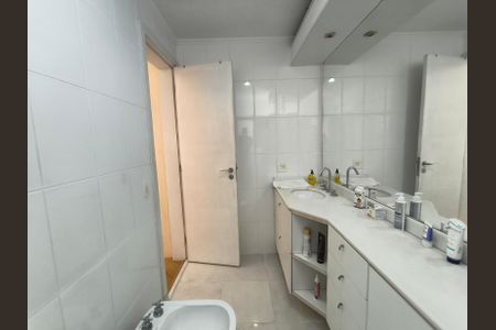 Apartamento para alugar com 171m², 4 quartos e 4 vagasBanheiro da Suíte 1