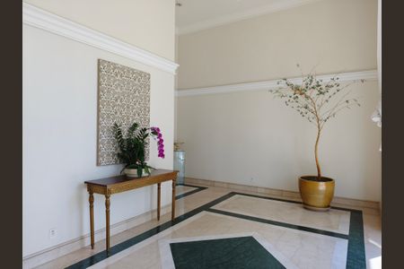 Apartamento para alugar com 171m², 4 quartos e 4 vagasHall