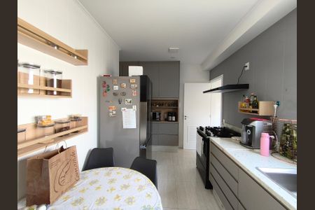 Apartamento para alugar com 171m², 4 quartos e 4 vagasCozinha
