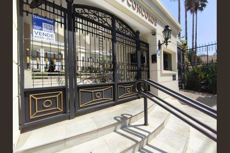 Apartamento para alugar com 171m², 4 quartos e 4 vagasFachada + Plaquinha