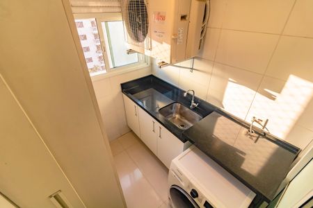 Apartamento para alugar com 77m², 2 quartos e 1 vagaÁrea de Serviço