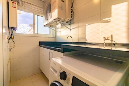 Apartamento para alugar com 77m², 2 quartos e 1 vagaÁrea de Serviço