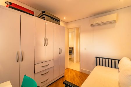 Apartamento para alugar com 77m², 2 quartos e 1 vagaQuarto