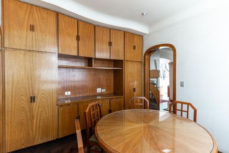 Apartamento à venda com 222m², 3 quartos e 1 vagaCopa