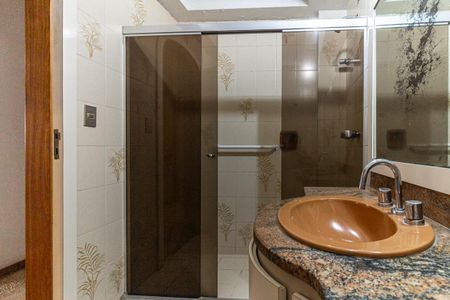 Apartamento à venda com 222m², 3 quartos e 1 vagaBanheiro