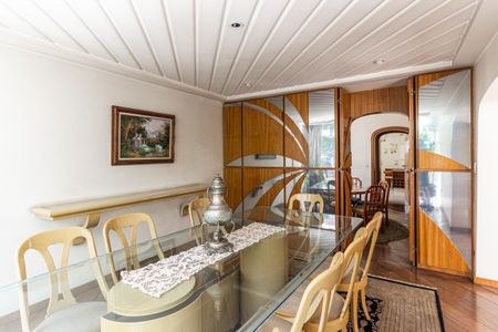 Apartamento à venda com 222m², 3 quartos e 1 vagaSala de Jantar