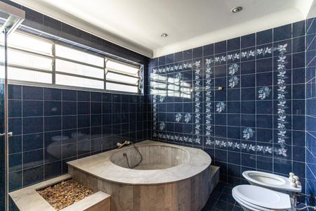 Apartamento à venda com 222m², 3 quartos e 1 vagaBanheiro da Suíte