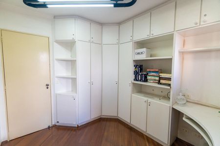 Apartamento para alugar com 115m², 4 quartos e 2 vagasQuarto 2