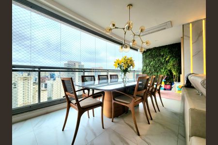 Sala de apartamento à venda com 2 quartos, 134m² em Vila Nova Conceição, São Paulo