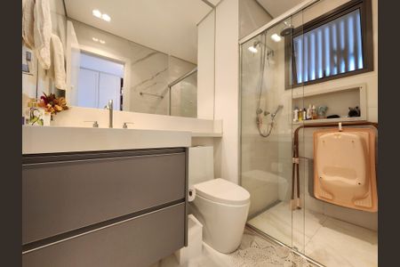 Apartamento à venda com 134m², 2 quartos e 2 vagasBanheiro da Suíte 1