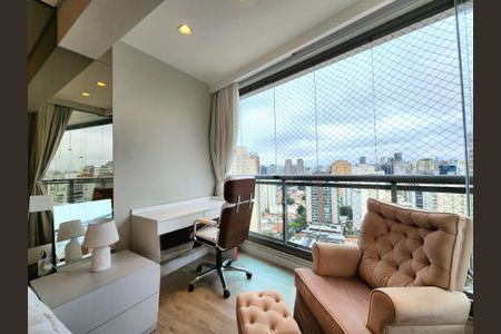 Apartamento à venda com 134m², 2 quartos e 2 vagasSuíte 2 Sacada