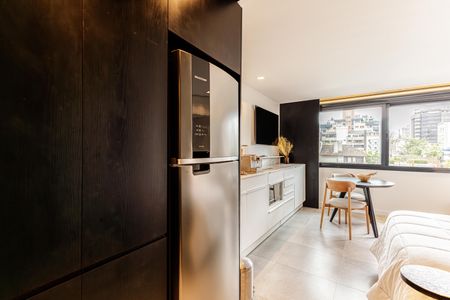 Apartamento para alugar com 26m², 1 quarto e 1 vaga Apartamento para alugar com 26m², 1 quarto e 1 vagaStudio