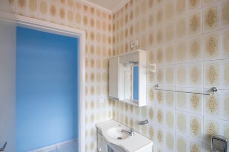 Casa à venda com 125m², 2 quartos e 2 vagas Casa à venda com 125m², 2 quartos e 2 vagasBanheiro 1