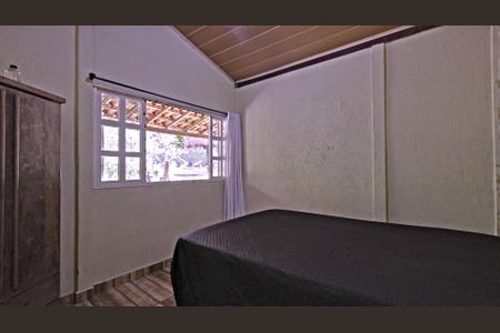 Quarto 2 de casa de condomínio para alugar com 3 quartos, 1000m² em Retiro do Chale, Brumadinho