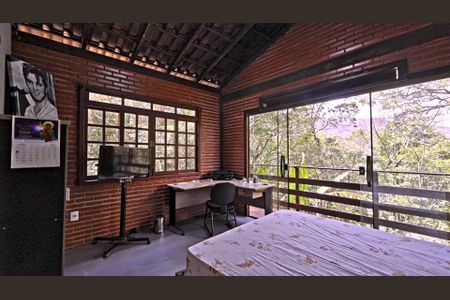 Casa de condomínio para alugar com 1000m², 3 quartos e 5 vagas Casa de condomínio para alugar com 1000m², 3 quartos e 5 vagasSuíte